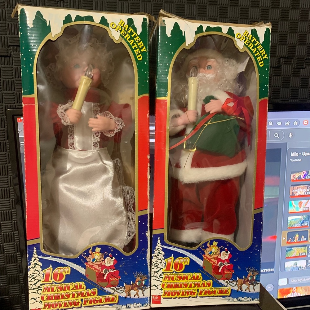Vintage 16” Mr & Ms Claus by B&D Musical Moving Figures in Oem Boxes